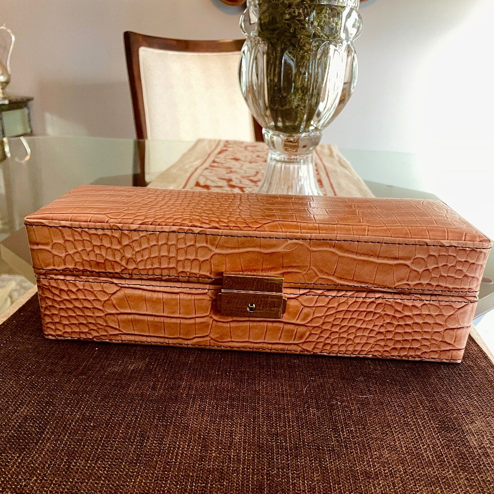 Tuscan Designs Leather Jewellery Box w/ Lock and Key